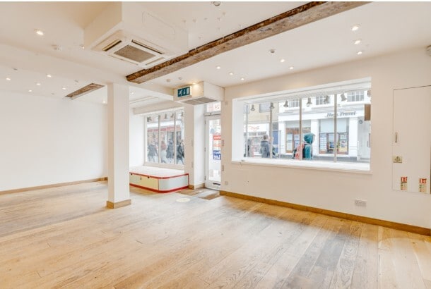 24 South St, Chichester to rent Interior Photo- Image 1 of 7