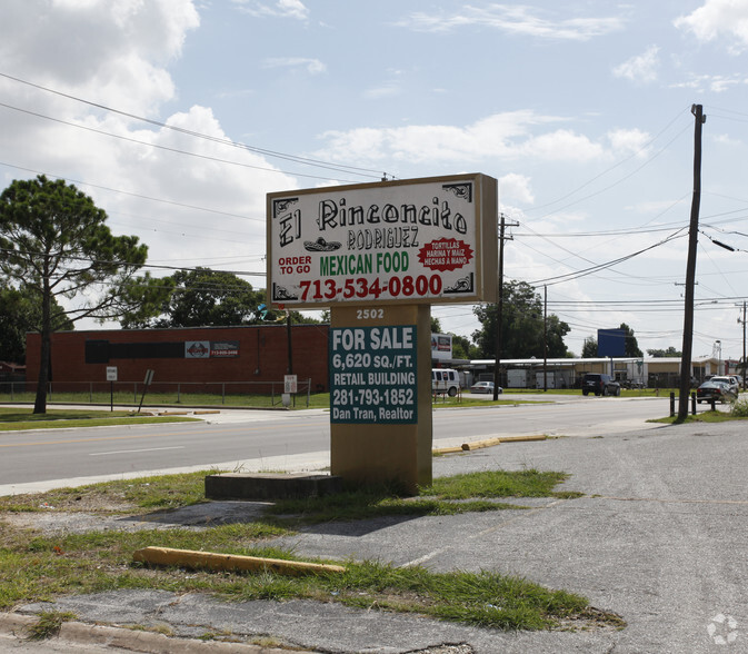 2506 Southmore Ave, Pasadena, TX for sale - Building Photo - Image 3 of 4