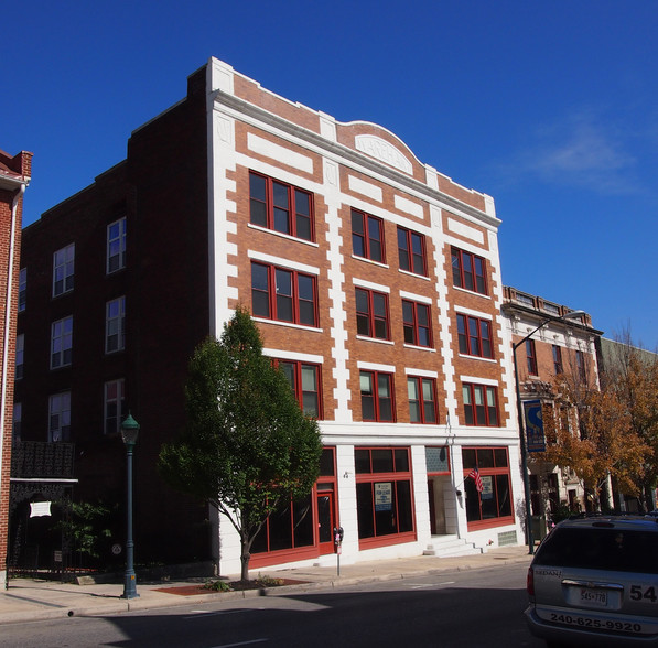 138-140 W Washington St, Hagerstown, MD for sale - Building Photo - Image 1 of 1