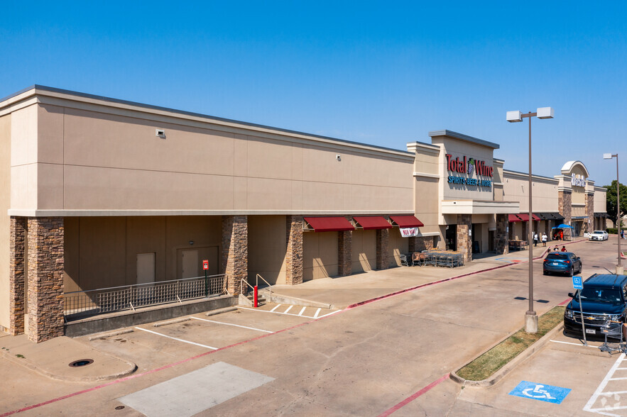 721 N Central Expy, Plano, TX for rent - Building Photo - Image 2 of 8