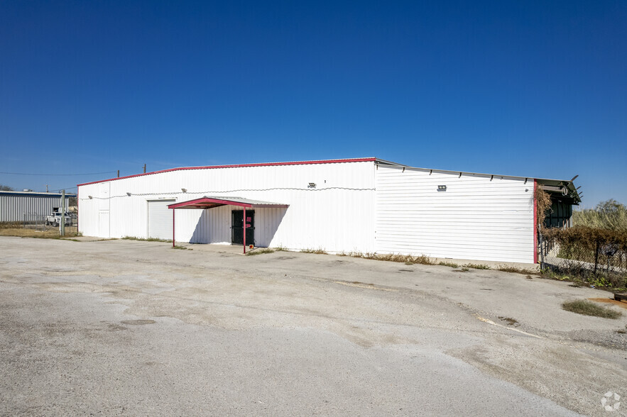 1457 S Highway 181, Karnes City, TX for sale - Building Photo - Image 3 of 6