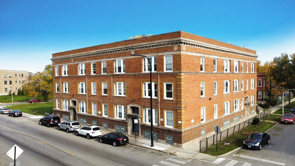 351-357 S Homan Ave, Chicago, IL for sale - Building Photo - Image 1 of 1