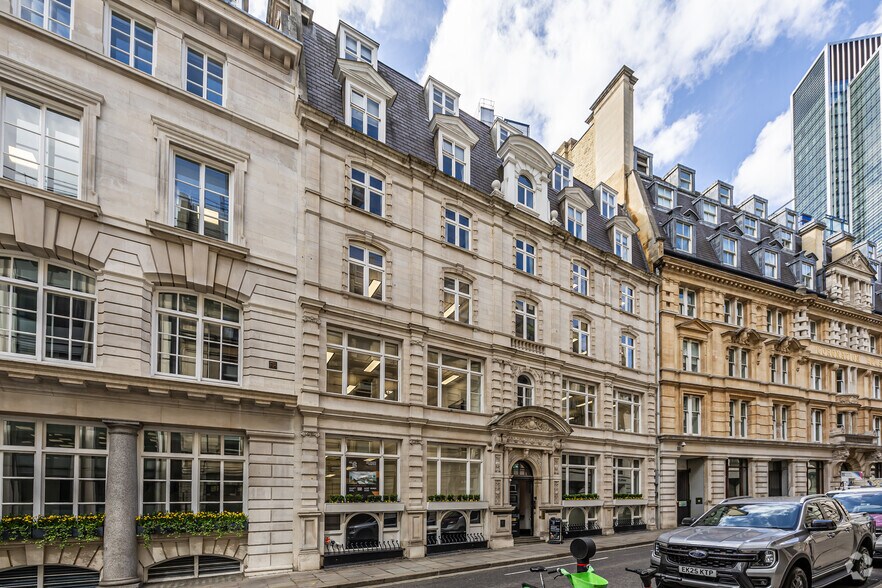 6 Lloyds Ave, London for sale - Primary Photo - Image 1 of 1