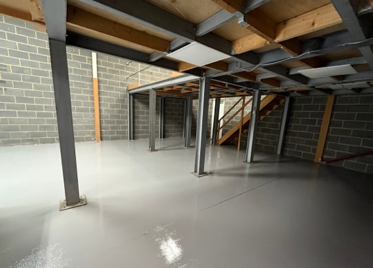 Hough Side Rd, Pudsey to rent Interior Photo- Image 1 of 1
