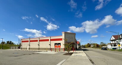 1031 Clinton St, Buffalo, NY for rent Building Photo- Image 1 of 7