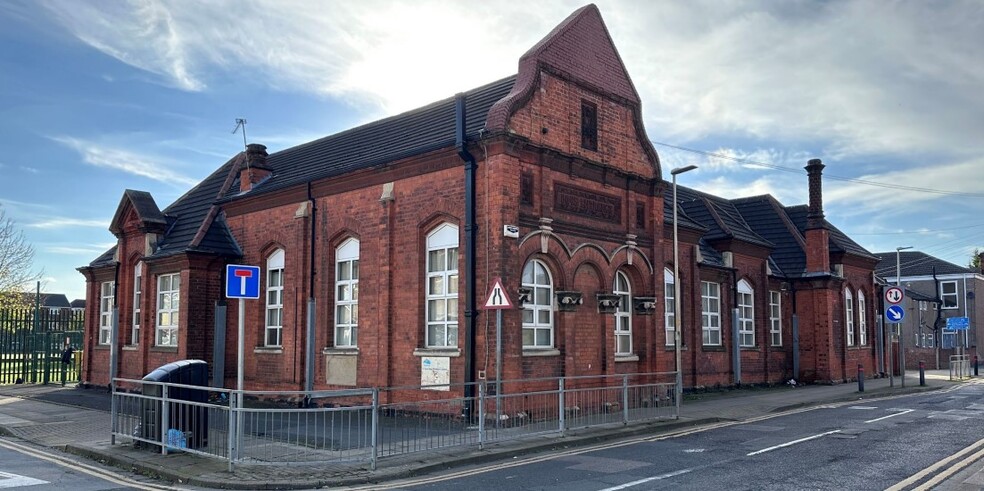 Edward St, Grimsby for rent - Building Photo - Image 1 of 1