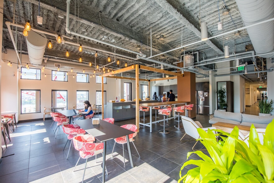 245 Main St, Cambridge, MA to rent - Building Photo - Image 2 of 13