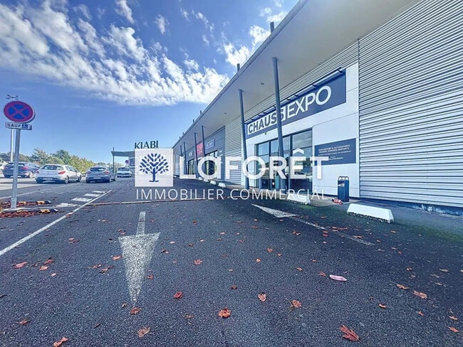 Vente Commerce 592 m²