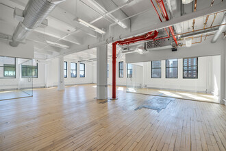 20 Jay St, Brooklyn, NY for rent Building Photo- Image 1 of 9