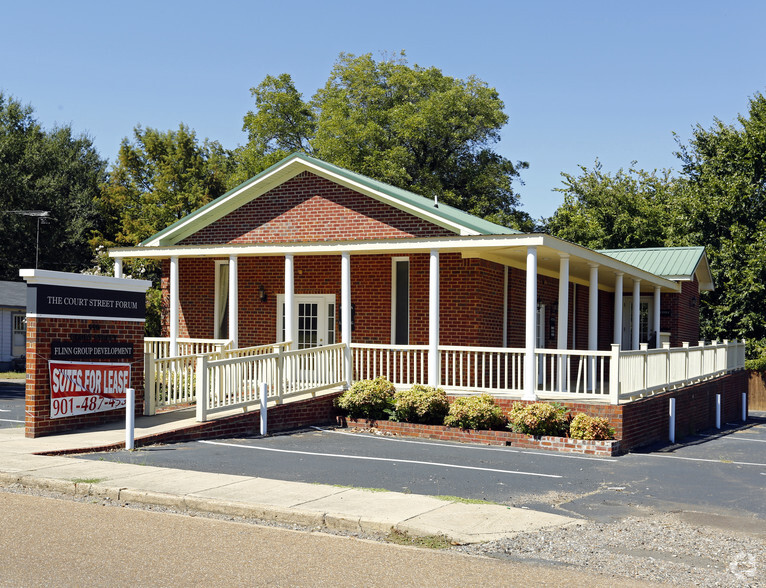 110 Court St, Senatobia, MS for sale - Primary Photo - Image 1 of 1