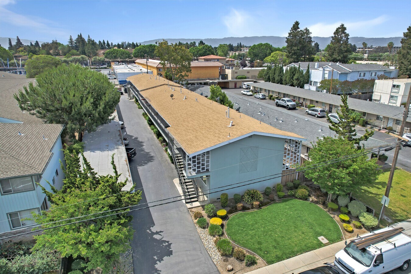 3460 Warburton Ave, Santa Clara 95051 UK