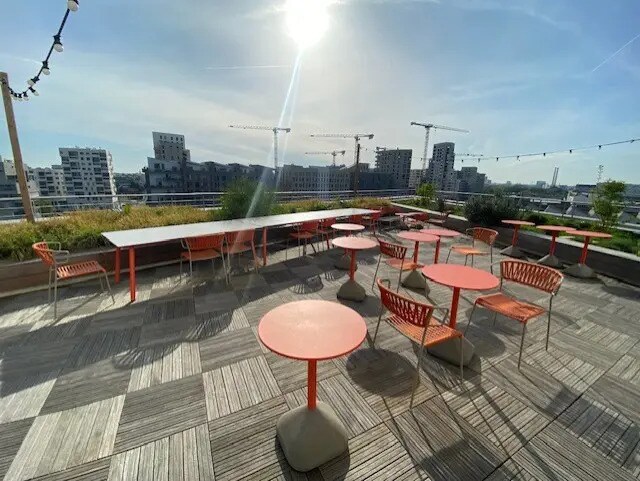 Office in Ivry-sur-Seine to rent Building Photo- Image 1 of 8