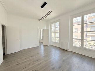 More details for 147 Rue Saint-Martin, Paris - Office to Rent