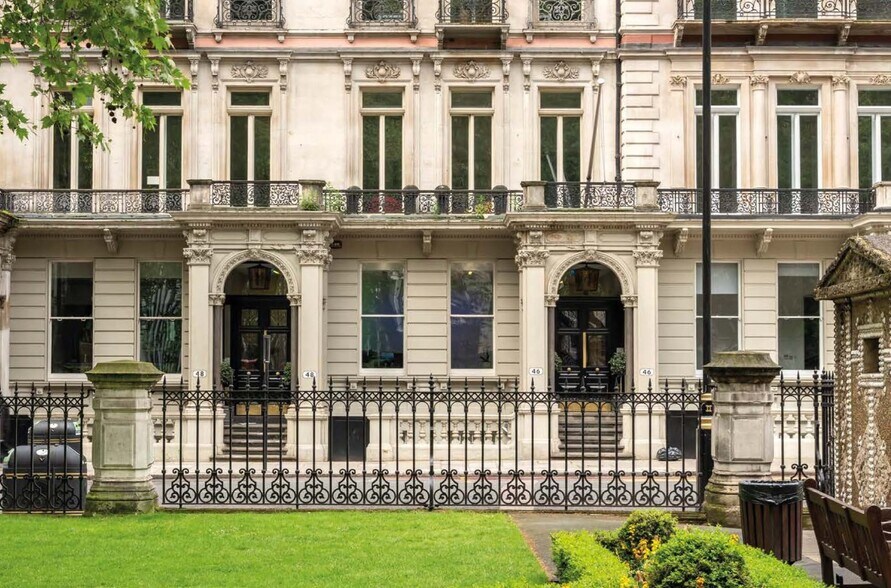 46-48 Grosvenor Gdns, London for sale - Primary Photo - Image 1 of 1