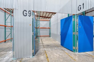 5806 N 53rd St, Tampa, FL to rent Interior Photo- Image 1 of 4