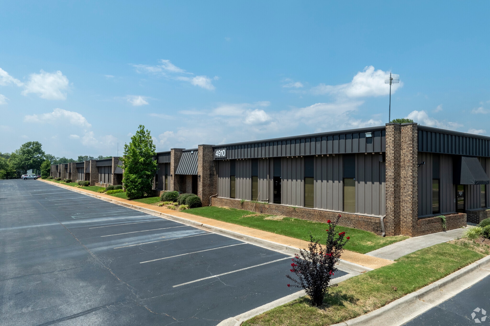 4910 University Sq, Huntsville, AL for rent Building Photo- Image 1 of 14