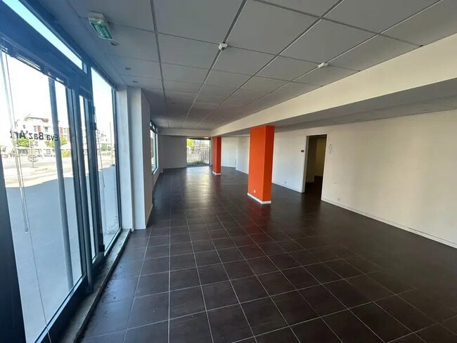 Vente Commerce 124 m²