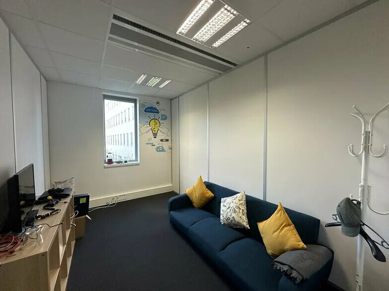 Office in Strasbourg to rent - Building Photo - Image 3 of 6