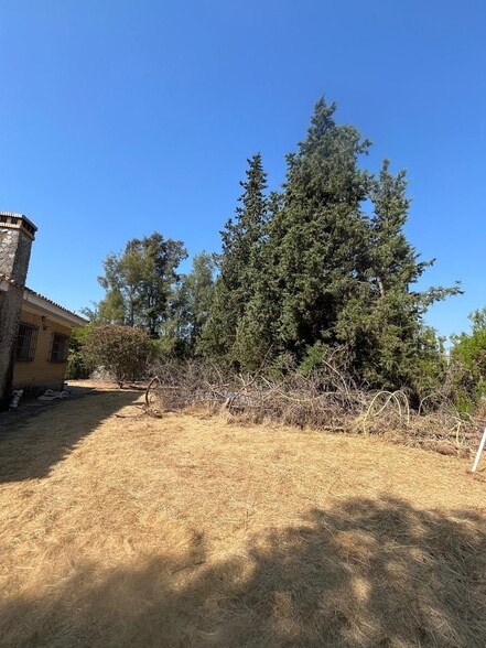 Land in Sanlúcar la Mayor, Sevilla for sale - Building Photo - Image 2 of 11