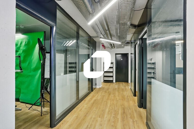 Office in Suresnes to rent - Interior Photo - Image 3 of 10