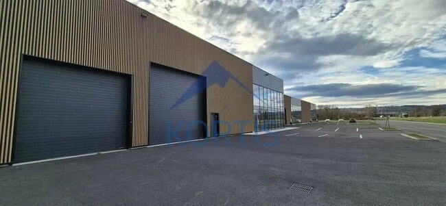 Location Local d'activités 871 m² à 1 827 m²