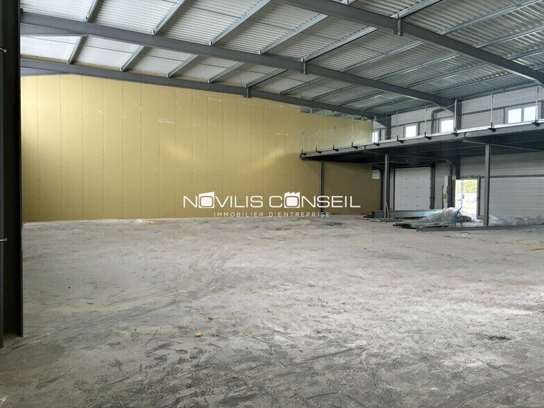 Light Industrial in Launaguet for sale - Building Photo - Image 3 of 44