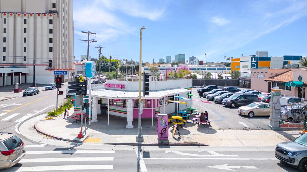 3660 Beverly Blvd, Los Angeles, CA for sale - Building Photo - Image 1 of 5