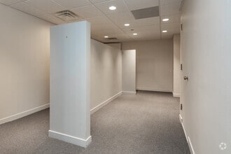 180 N Michigan Ave, Chicago, IL to rent Interior Photo- Image 2 of 8