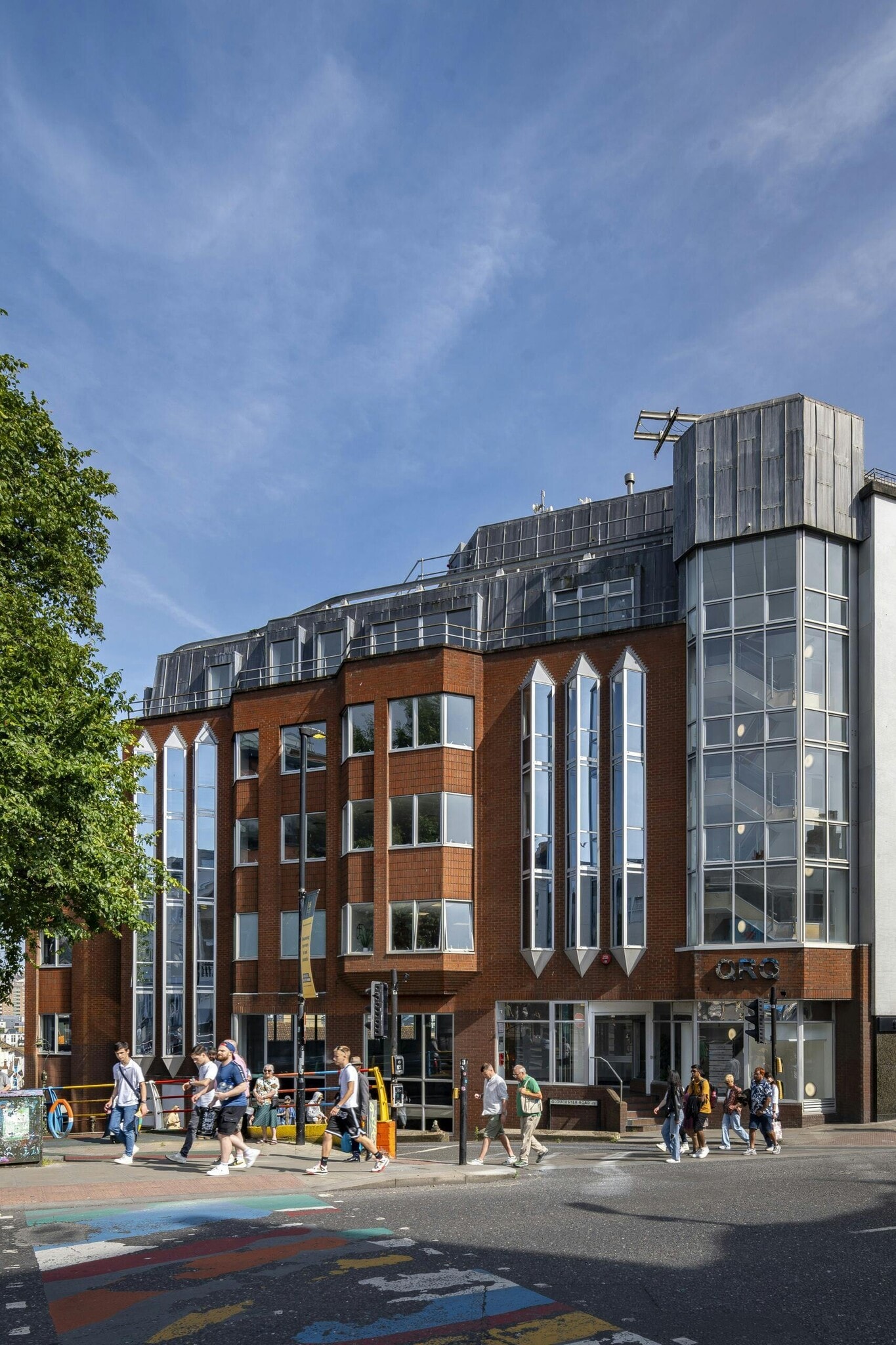 1-5 Queens Road Quadrant, Brighton to rent Building Photo- Image 1 of 12