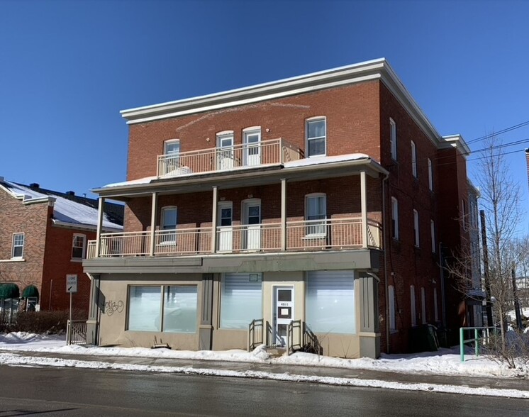 401-407 Rue Papineau, Sherbrooke, QC for sale - Building Photo - Image 1 of 1