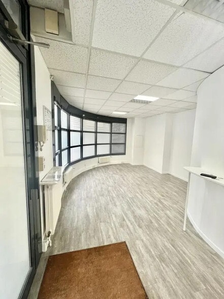 Rue Louis Pasteur, Boulogne-Billancourt to rent - Interior Photo - Image 3 of 7