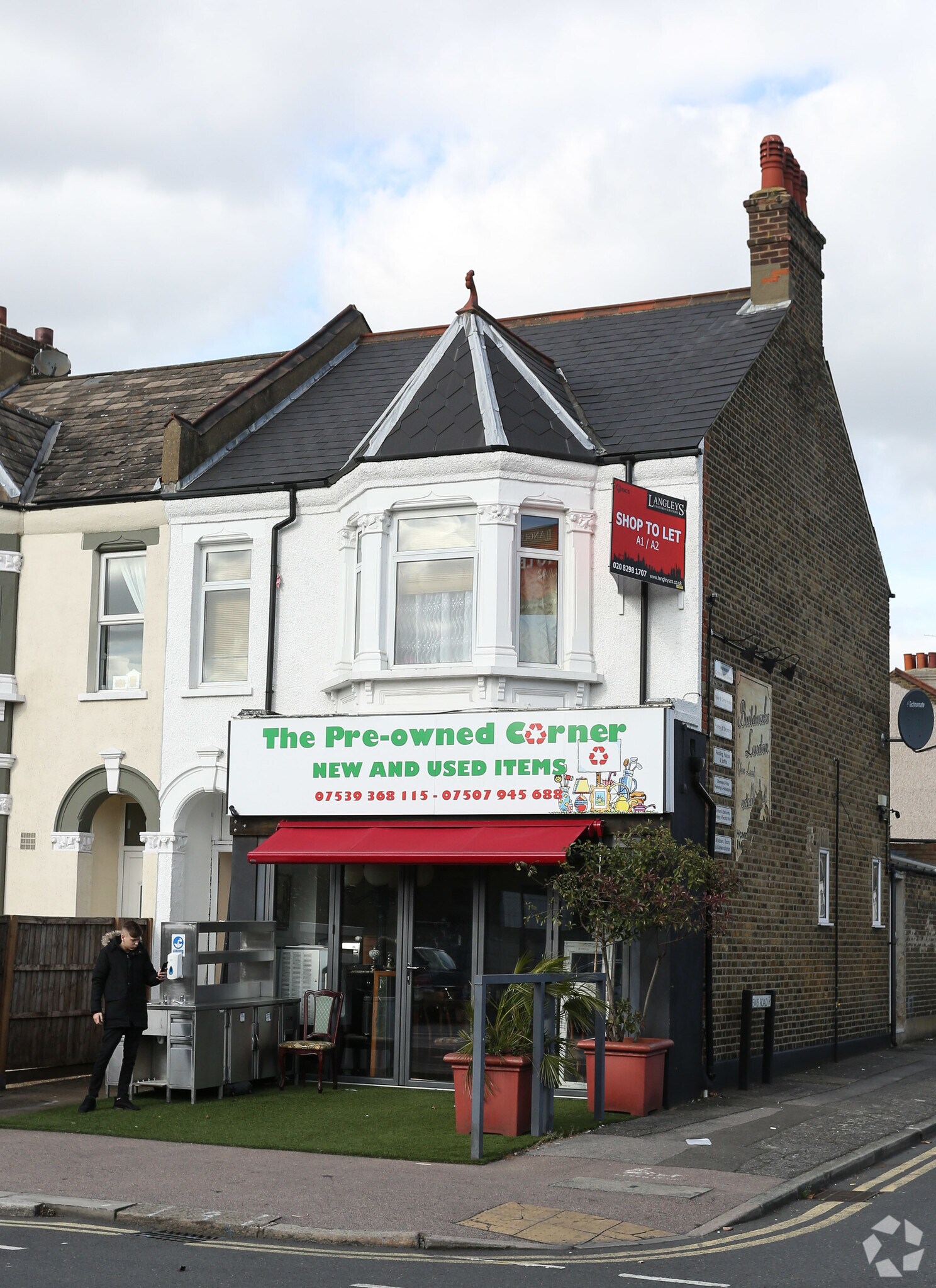 100 Park View Rd, Welling for sale Primary Photo- Image 1 of 1