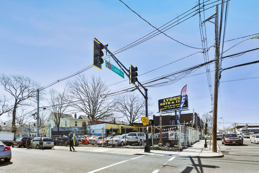 290 Lyons Ave, Newark, NJ for sale - Primary Photo - Image 1 of 1