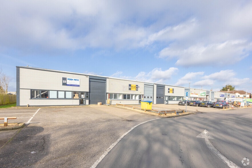 Fengate, Peterborough to rent - Primary Photo - Image 1 of 2