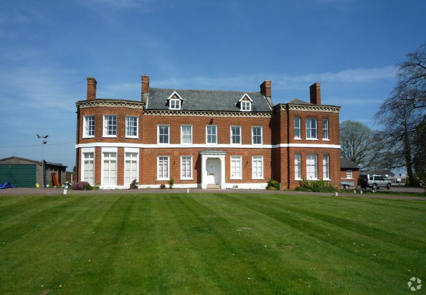 Church Rd, Bowers Gifford for sale Primary Photo- Image 1 of 1