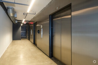 14 NE 1st Ave, Miami, FL to rent Interior Photo- Image 2 of 28