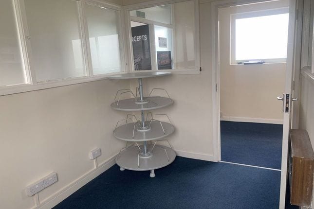 Plough Ln, Hereford to rent Interior Photo- Image 1 of 2