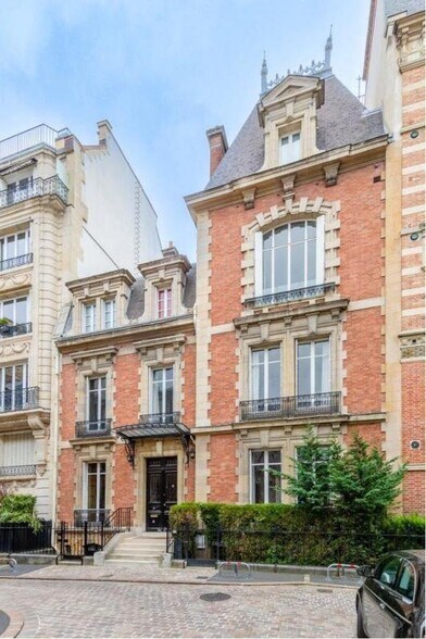 Office in Paris for sale - Building Photo - Image 2 of 11