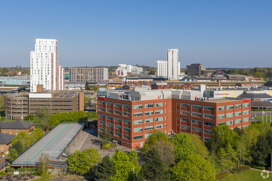 0-5 Skimpedhill Ln, Bracknell for rent - Aerial - Image 2 of 4