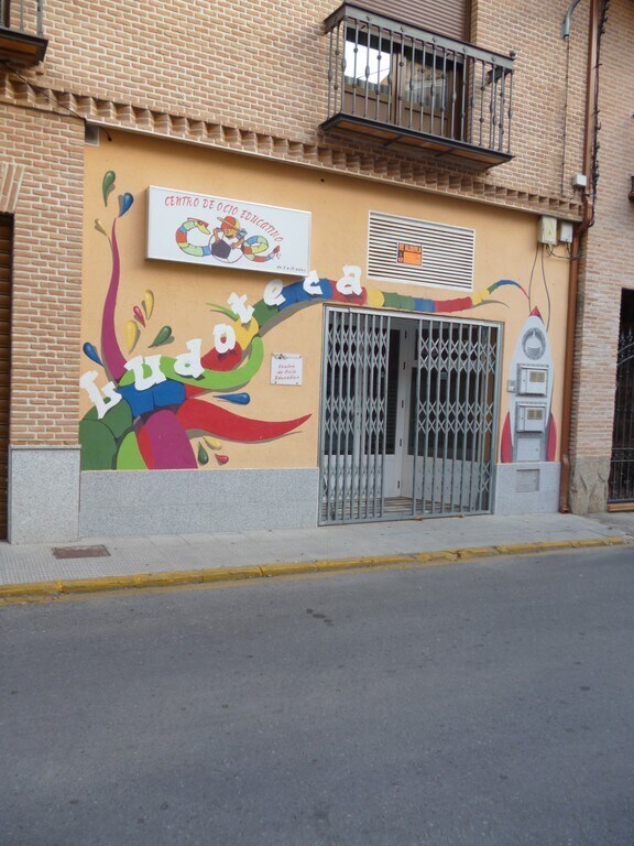 Retail in Fuensalida, Toledo to rent Primary Photo- Image 1 of 4