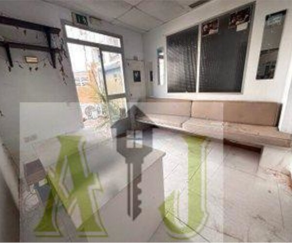 Retail in Madrid, Madrid to rent Interior Photo- Image 1 of 3