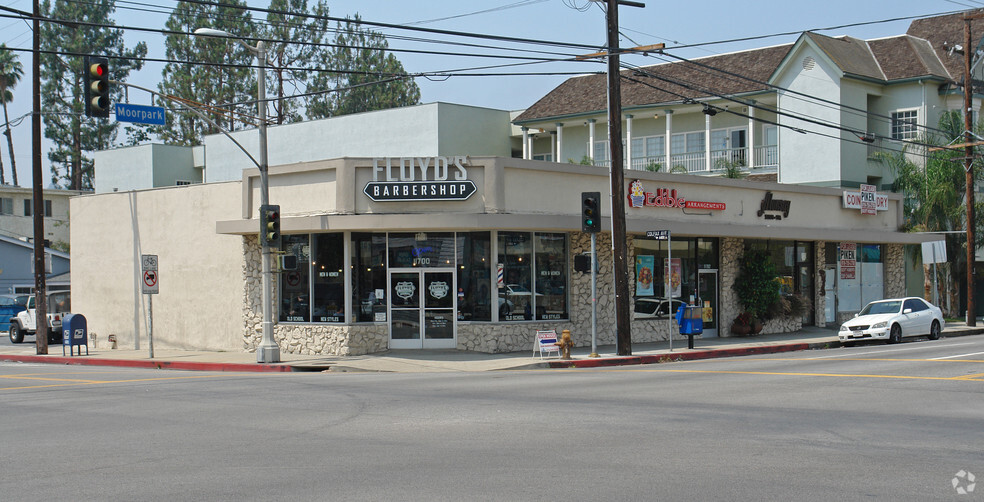 11700-11704 Moorpark St, Studio City, CA for rent - Primary Photo - Image 1 of 11