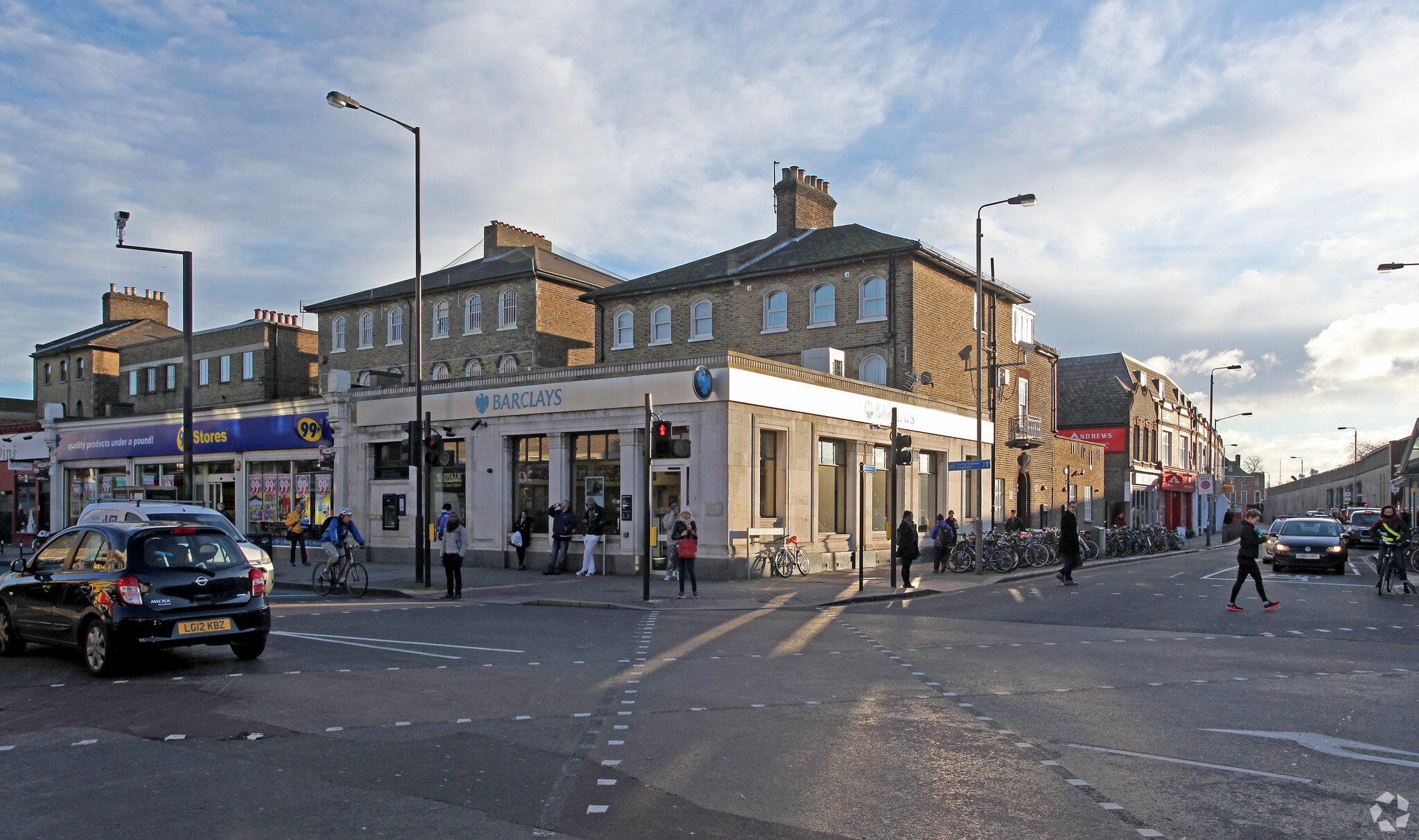 167 Balham High Rd, London to rent Primary Photo- Image 1 of 6