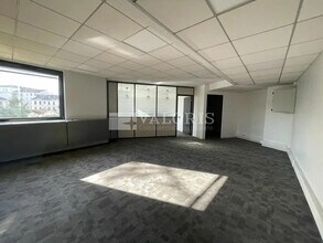 Office in Lyon to rent Interior Photo- Image 2 of 6