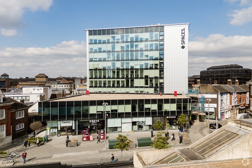 Church Path, Woking to rent - Building Photo - Image 2 of 2