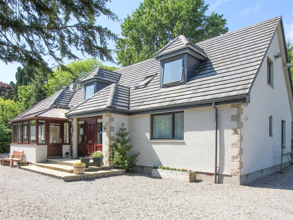 Kilmore Farmhouse Guesthouse, Drumnadrochit for sale Primary Photo- Image 1 of 31