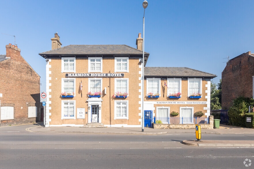 11 Lynn Rd, Wisbech for sale - Building Photo - Image 2 of 46