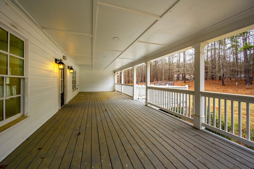 639 Davenport Rd, Braselton, GA for sale - Building Photo - Image 3 of 16