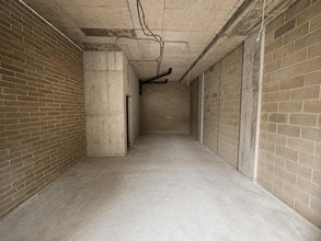 92-98 Warwick Rd, London to rent Interior Photo- Image 1 of 1