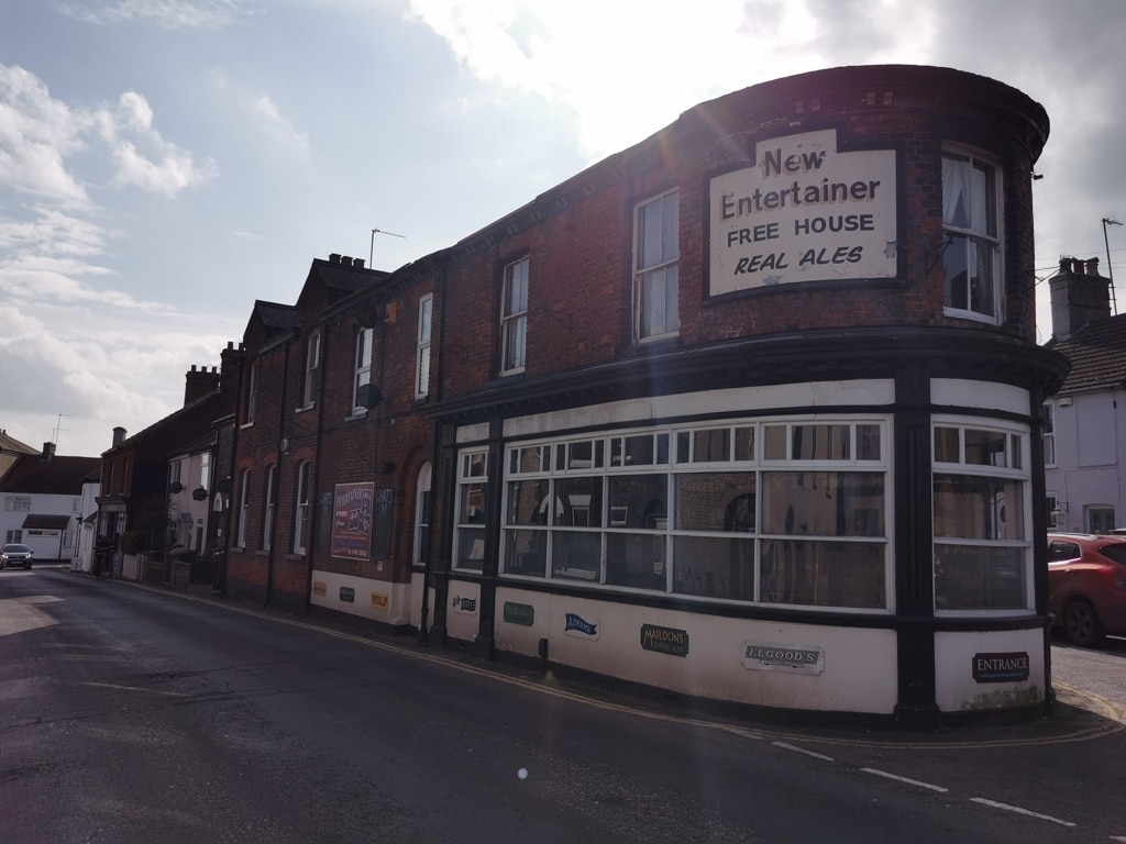 80 Pier Plain, Great Yarmouth for sale Primary Photo- Image 1 of 11